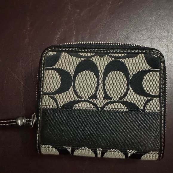 Coach wallet - Picture 2 of 8